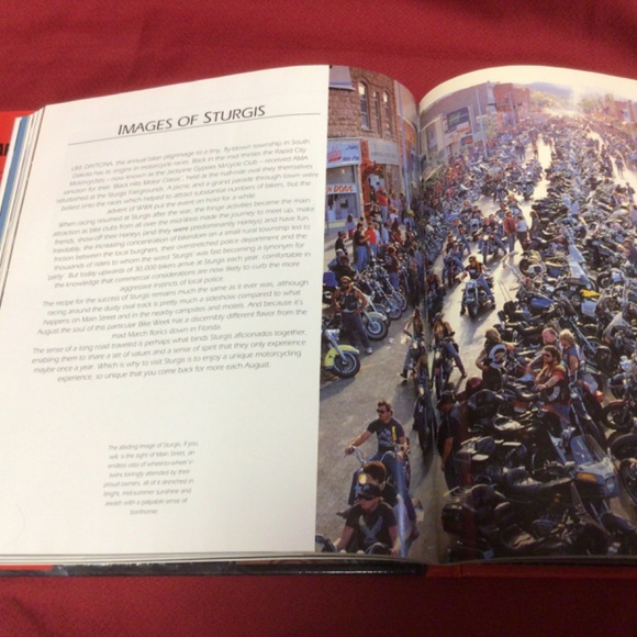 Book, HARLEY-DAVIDSON coffee table book - Picture 3 of 3